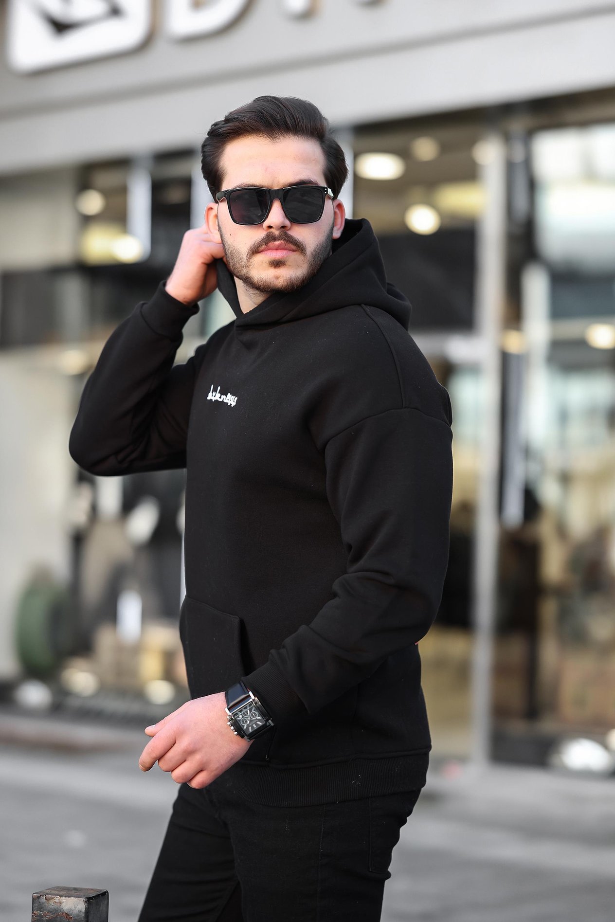 Miron Siyah Sırtı Etnik Baskılı Kapüşonlu  Üç İplik Oversize Sweatshirt-2438 