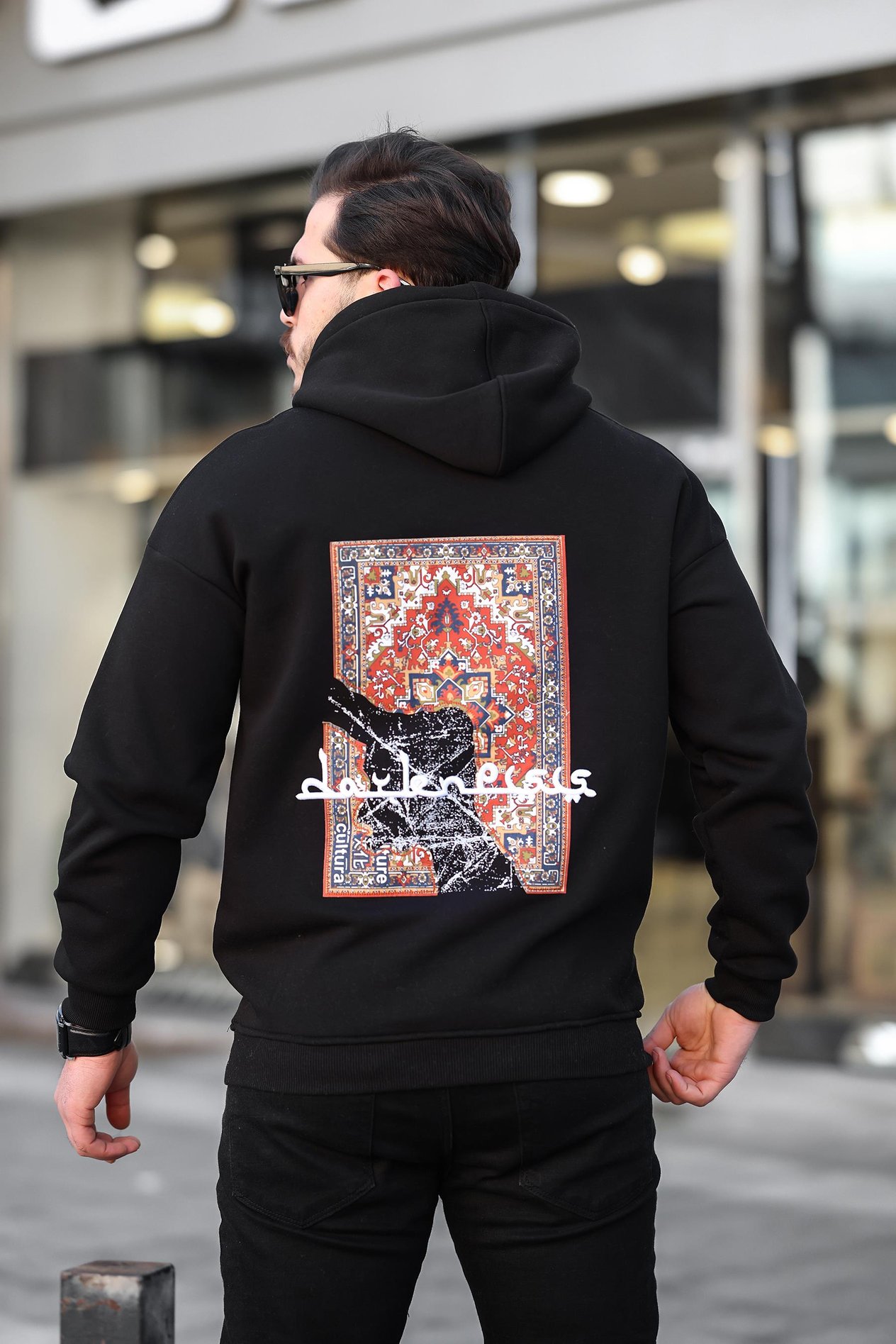 Miron Siyah Sırtı Etnik Baskılı Kapüşonlu  Üç İplik Oversize Sweatshirt-2438 