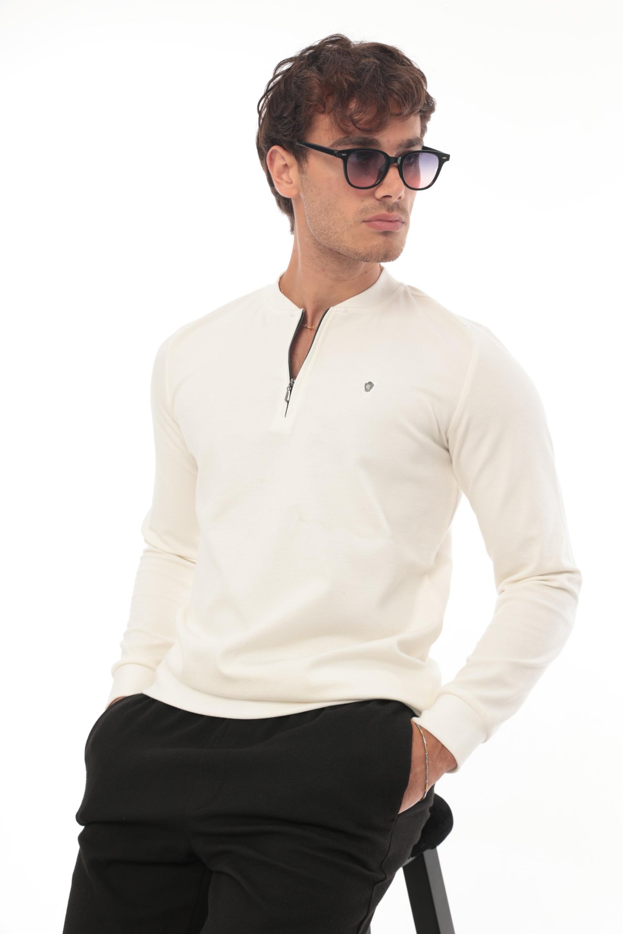 Yarım Fermuarlı Kolej Yaka Sweatshirt Regular Fit-Beyaz- 2317