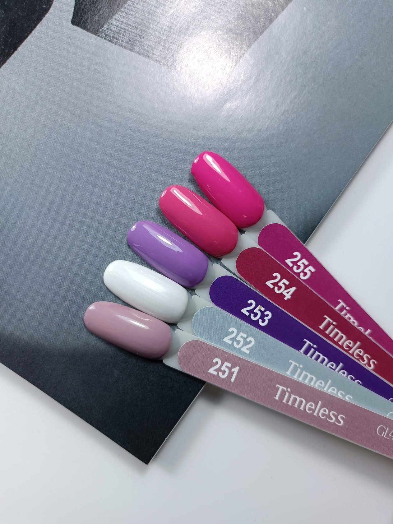 Glamour by MiaTimelessGlamour Kalıcı Oje 251