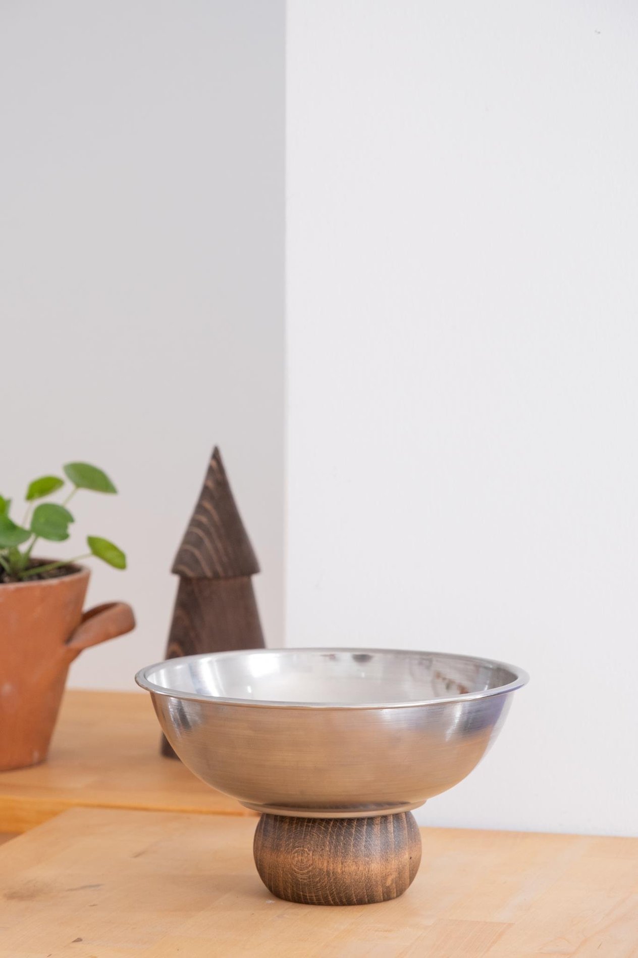 Ahşap Ayaklı Metal 22 cm Salata Kısır Meyve Sunum Kasesi