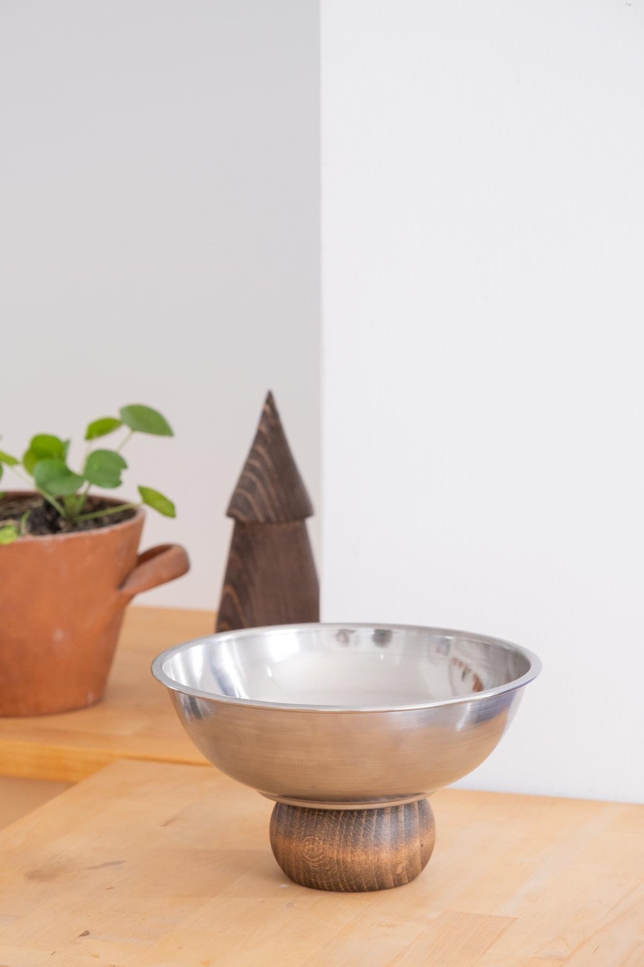 Ahşap Ayaklı Metal 22 cm Salata Kısır Meyve Sunum Kasesi