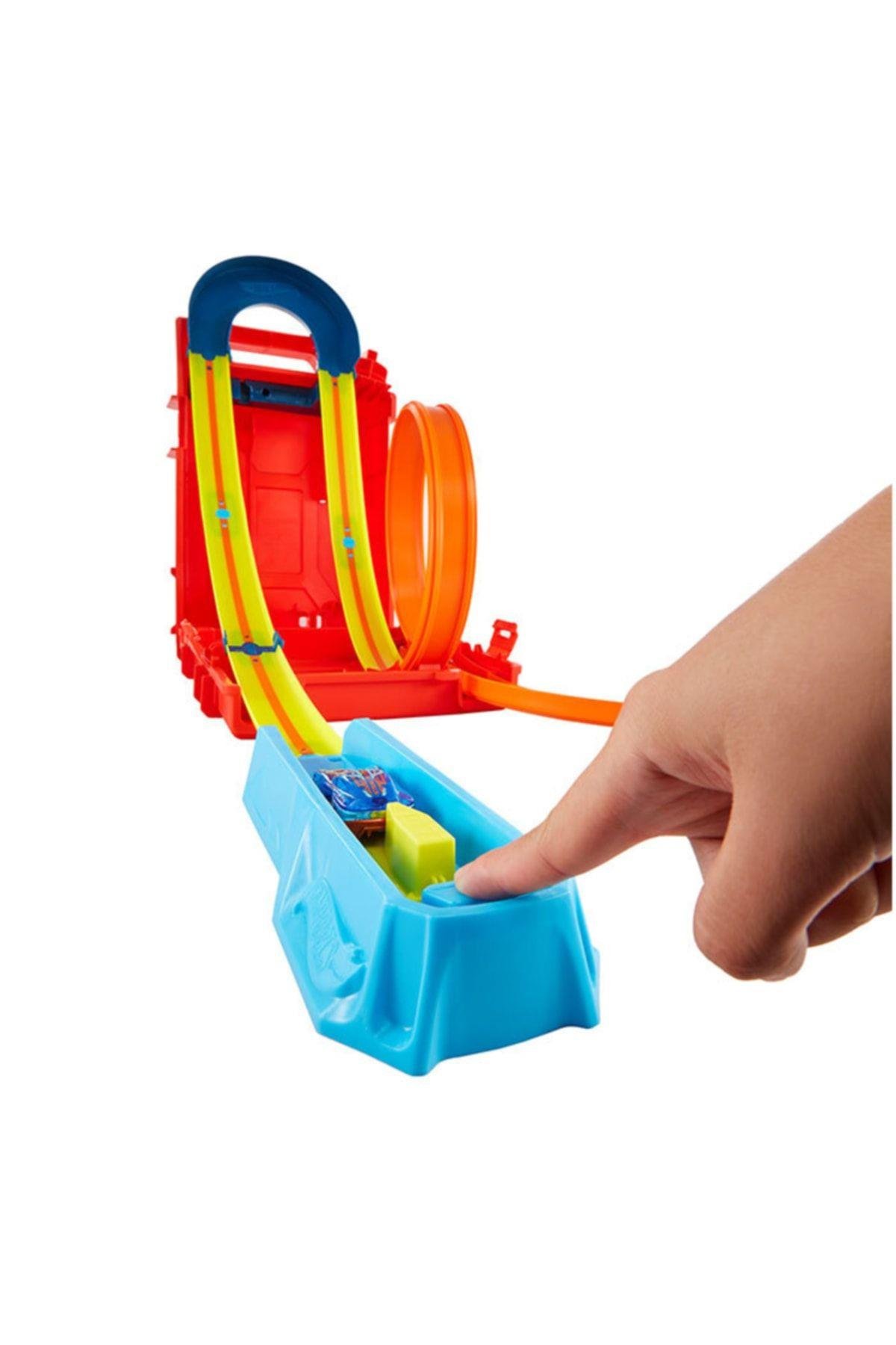 HOT WHEELS Track Builder Benzin Bidonu Akrobasi Seti Hdx78-Araba Garaj ve Setleri