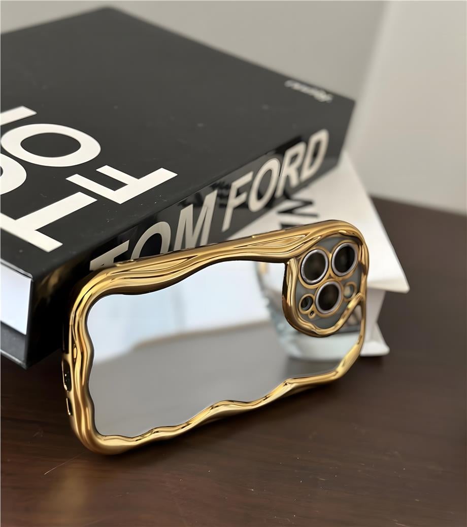 Kıvrımlı Aynalı Lazer Silikon Telefon Kılıfı  Gold Renkli