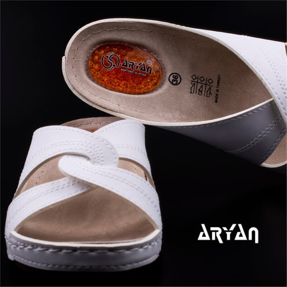 Aryan Beyaz Kadın Jel Tabanlı Dolgu Topuk Terlik
