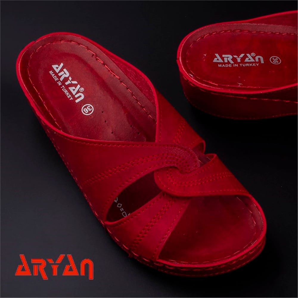 Aryan Kırmızı Kadın Dolgu Topuk Terlik