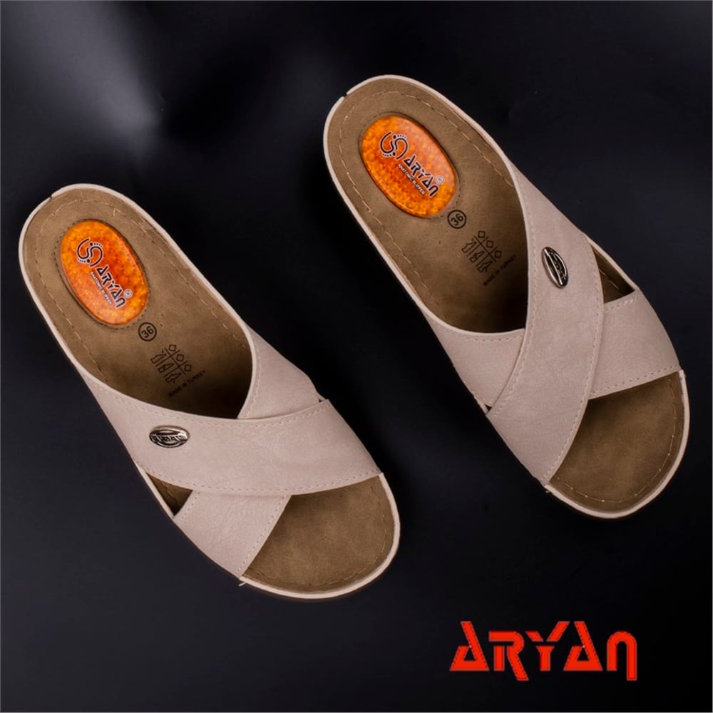 Aryan Krem Kadın Çapraz Jel Taban Terlik