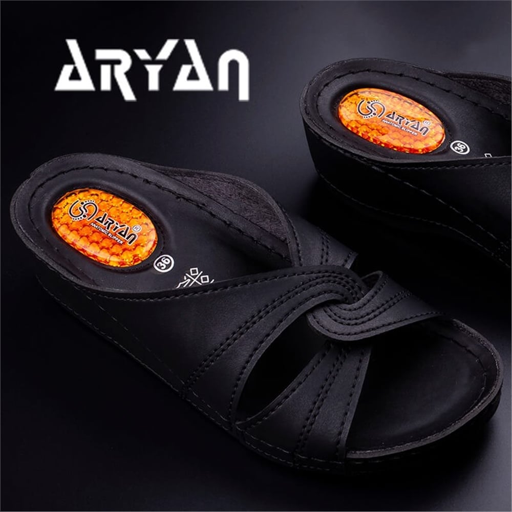 Aryan Siyah Kadın Jel Tabanlı Dolgu Topuk Terlik
