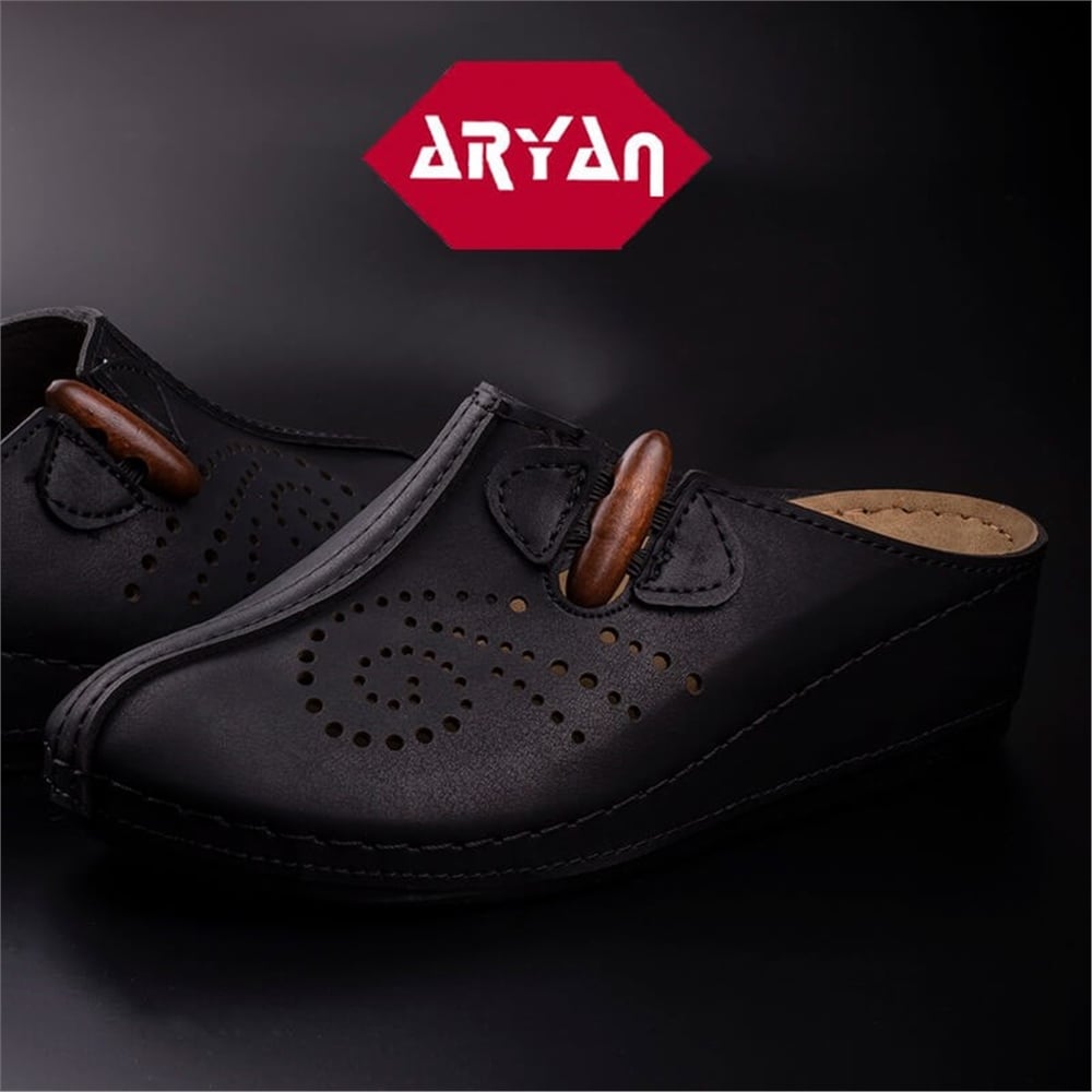 Aryan Siyah Kadın Önden Kapalı Terlik
