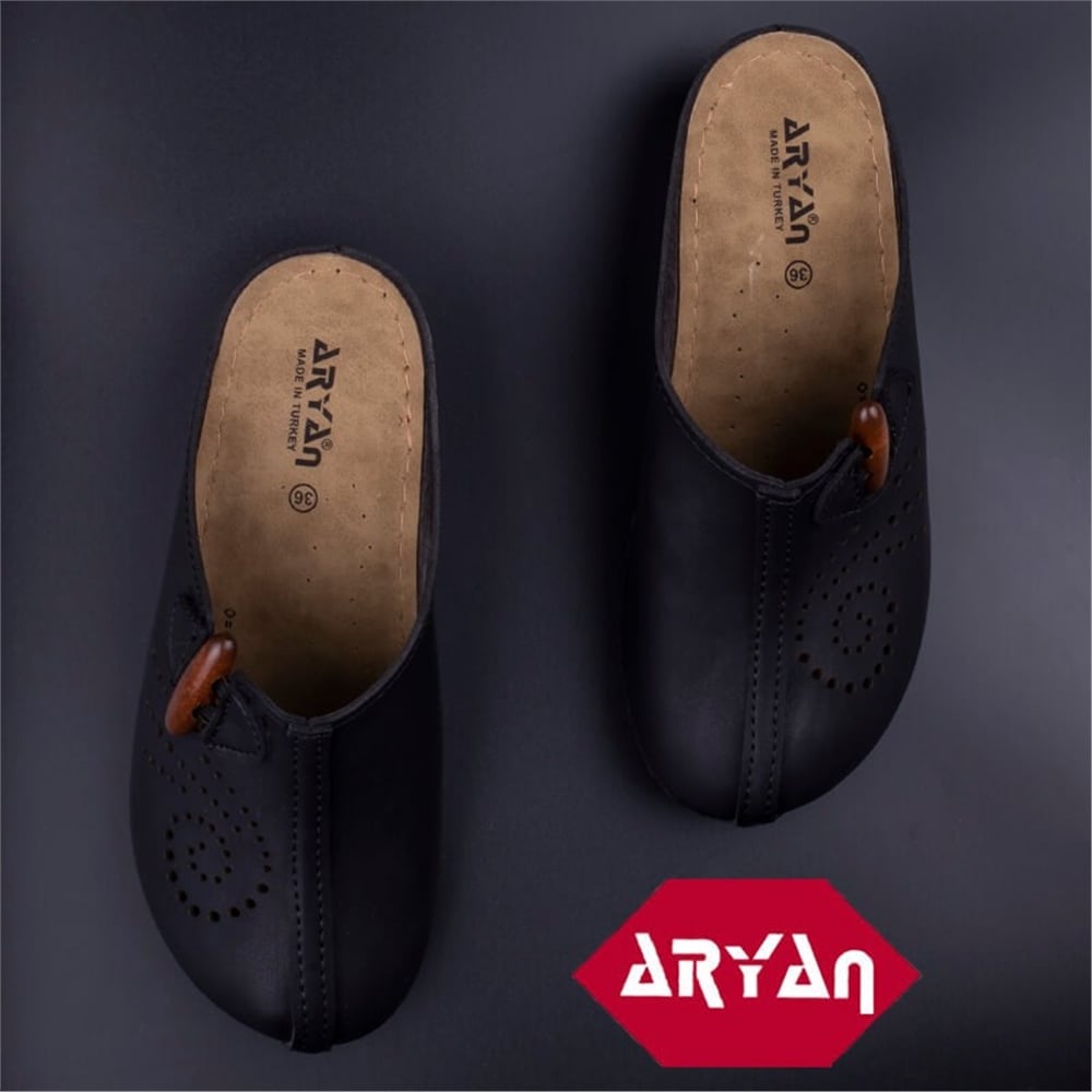 Aryan Siyah Kadın Önden Kapalı Terlik