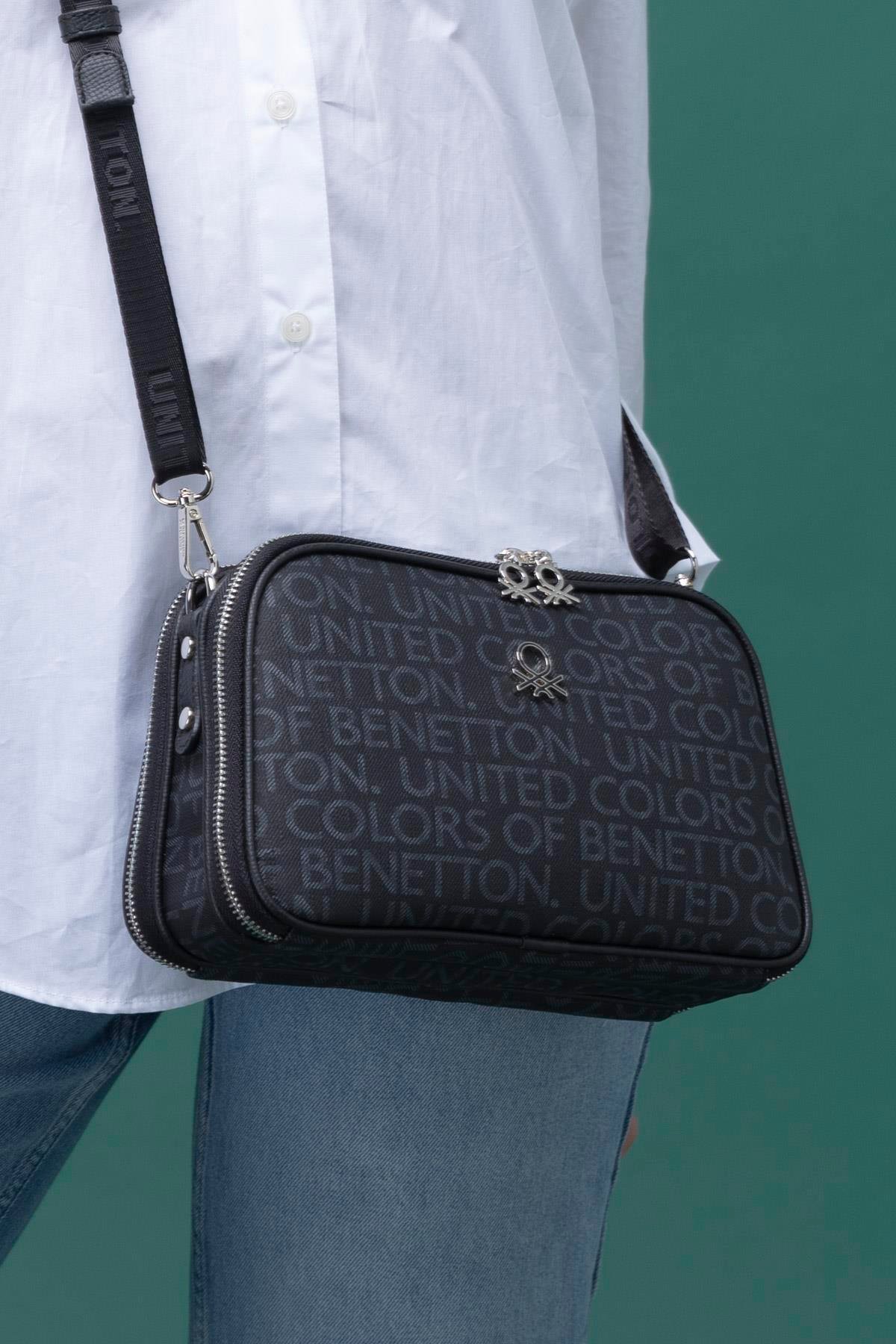 Benetton Siyah  Kadın Monogram Eskitme Çapraz Çanta BNT 1277