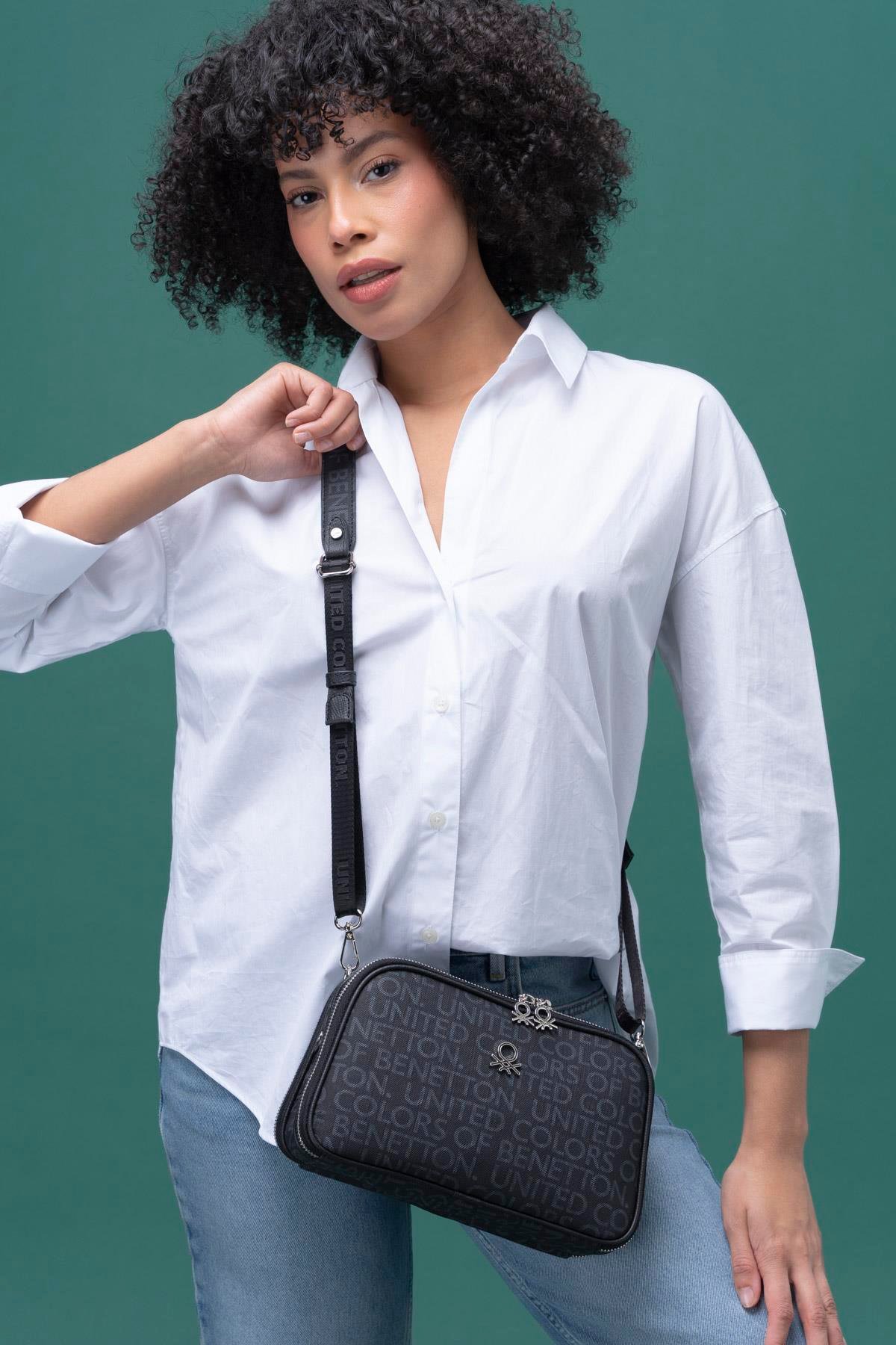 Benetton Siyah  Kadın Monogram Eskitme Çapraz Çanta BNT 1277