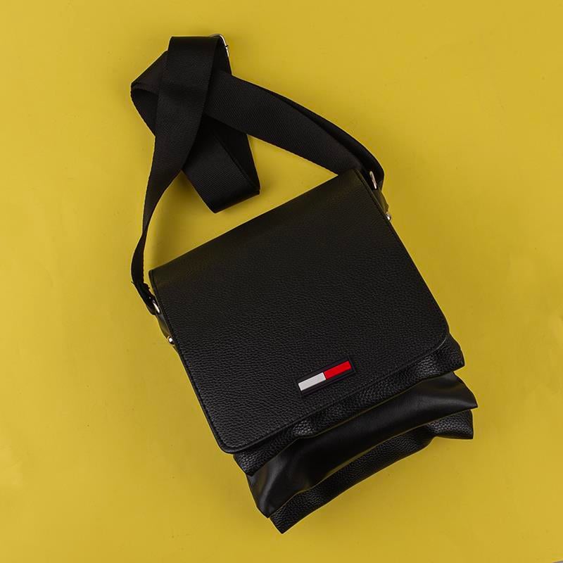 Trend Adımlar Siyah  Sporty Cover Büyük Boy Kapaklı Spor Çanta
