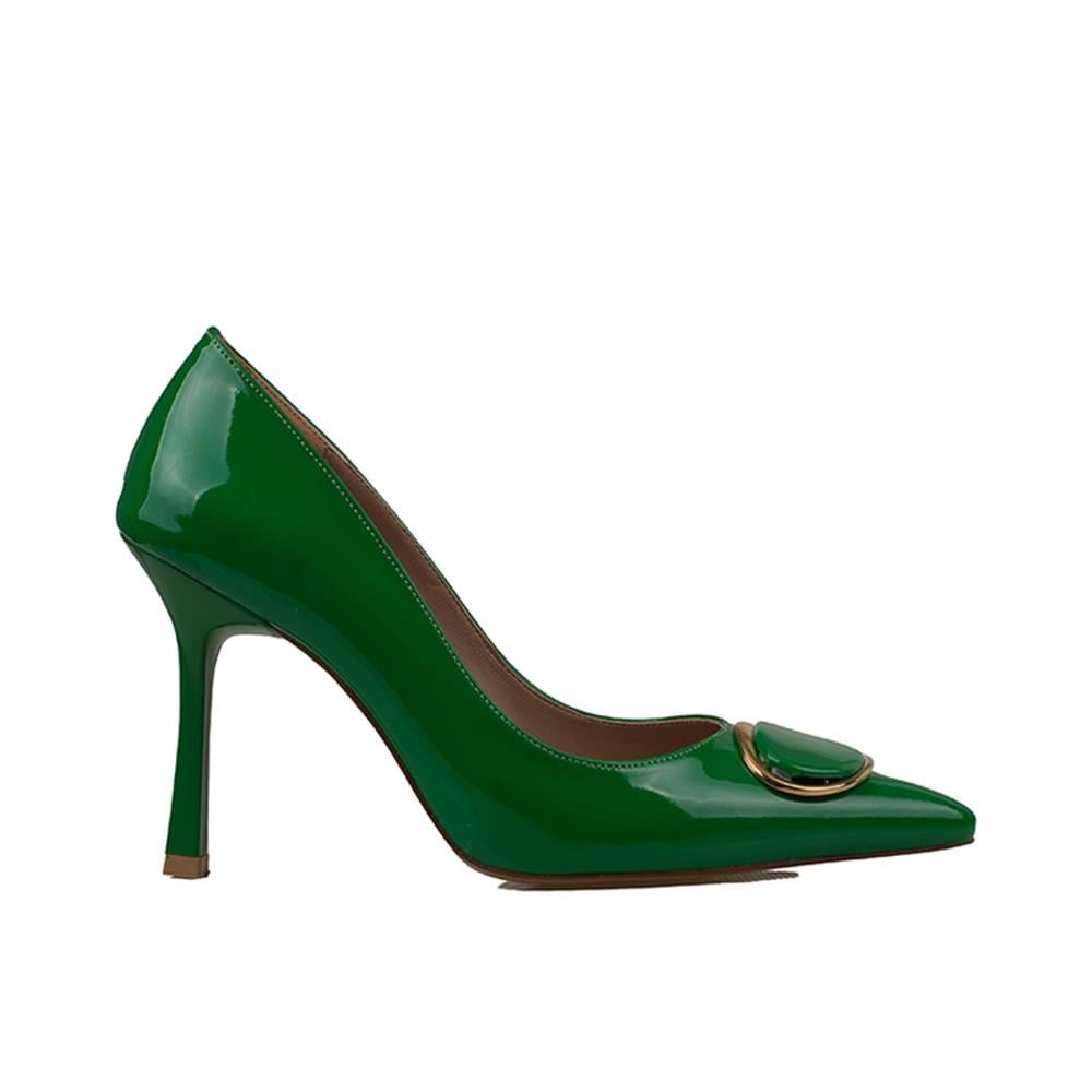 Trend Adımlar Yeşil  Glamourize Rugan Aksesuarlı Stiletto