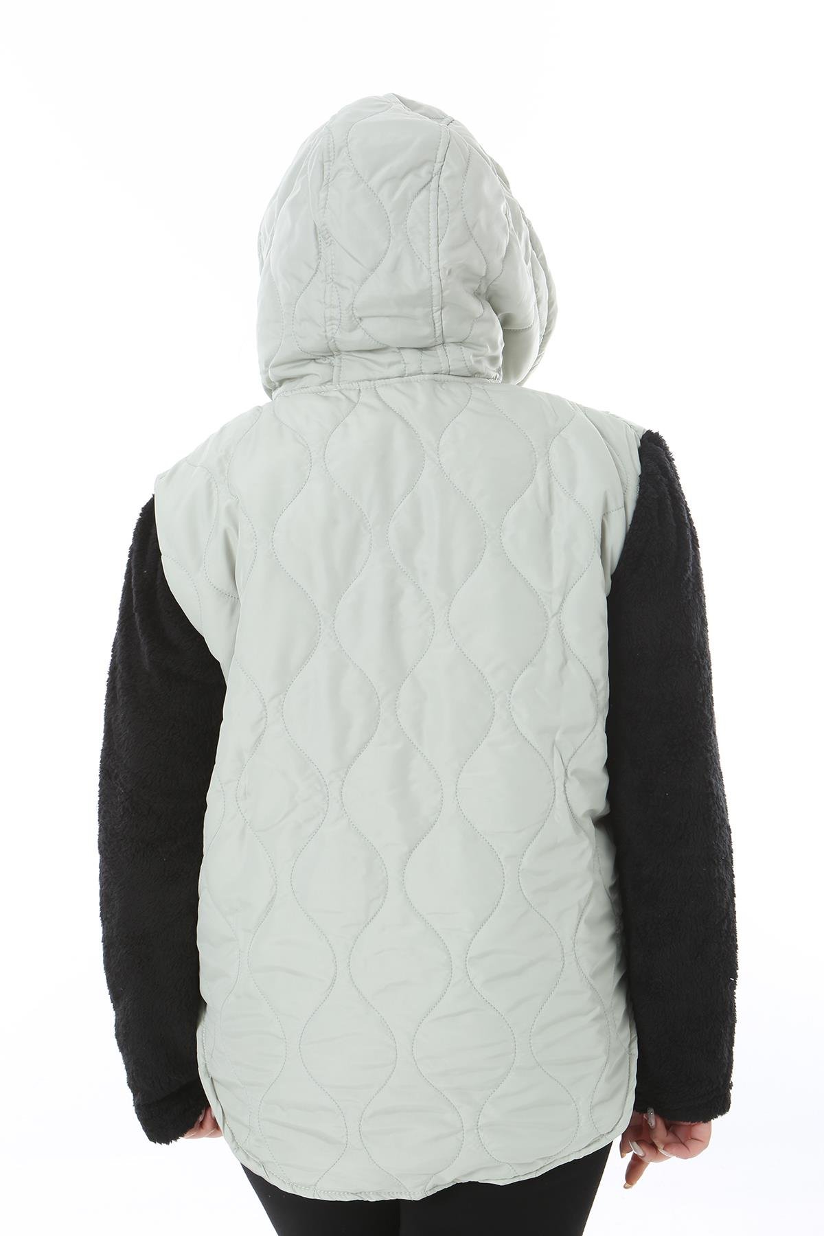Kadın Büyük Beden Gri Fermuar Ve Kapşonlu Kolları Peluş Mont 65N38494