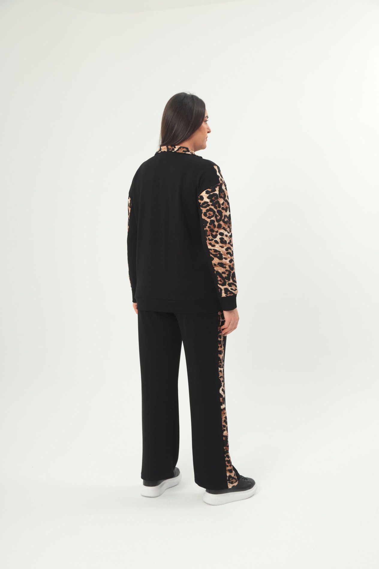 Kadın Büyük Beden Siyah Leopar Detaylı Eşofman Takım 65N38714