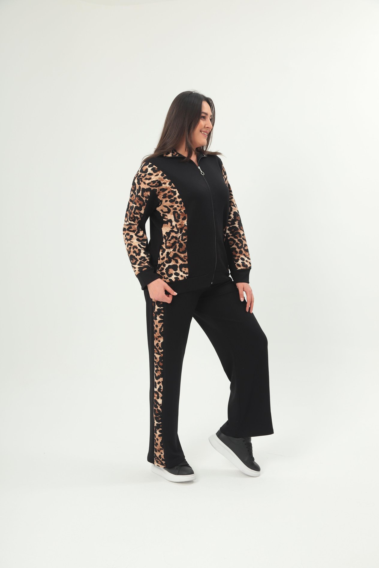 Kadın Büyük Beden Siyah Leopar Detaylı Eşofman Takım 65N38714