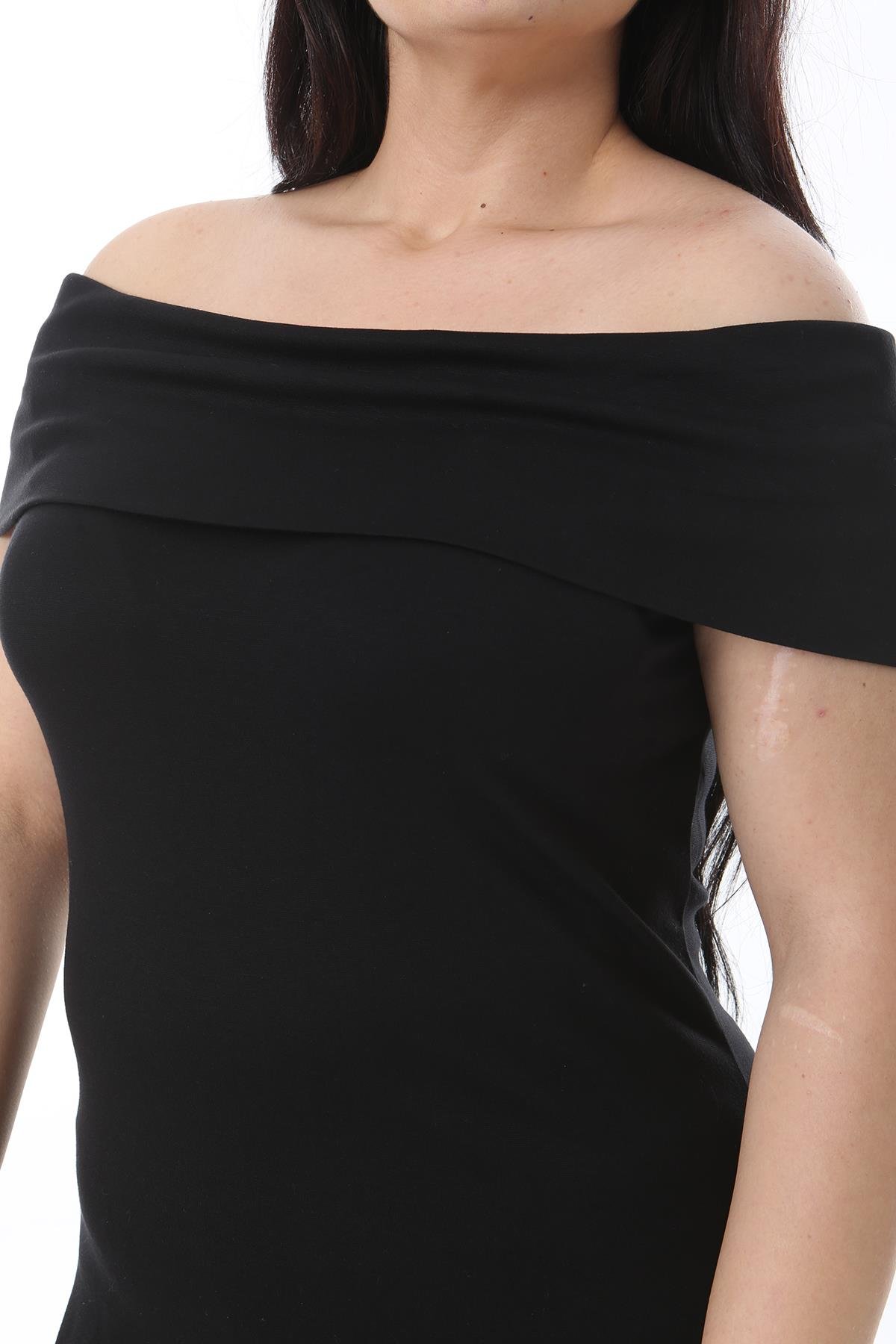 Kadın Büyük Beden Siyah Madonna Yakalı Likralı Bluz 65N38544
