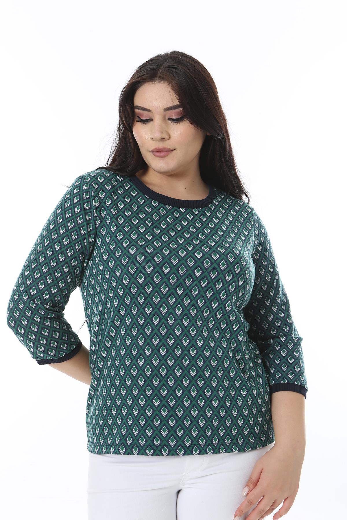 Kadın Büyük Beden Yeşil Bisiklet Yakalı Kapri Kol Desenli Bluz 65N38638