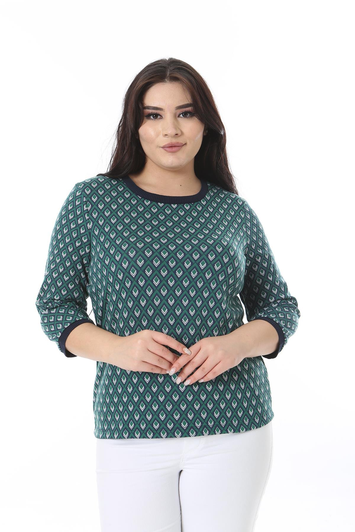 Kadın Büyük Beden Yeşil Bisiklet Yakalı Kapri Kol Desenli Bluz 65N38638