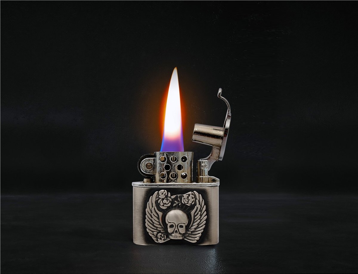 Zekupp Joker Çakmak - Zippo Kuru Kafa Tasarımlı Çakmak