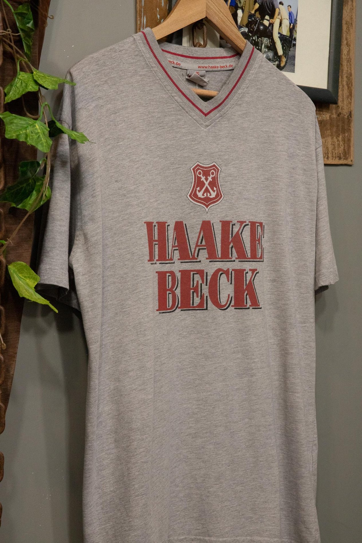 HAAKE BECK 90s T-Shirt