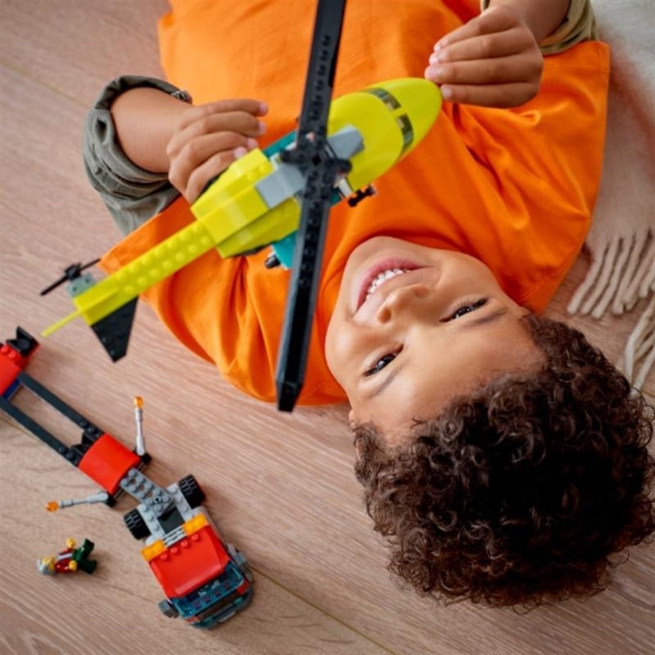 LEGO City Kurtarma Helikopteri Nakliyesi