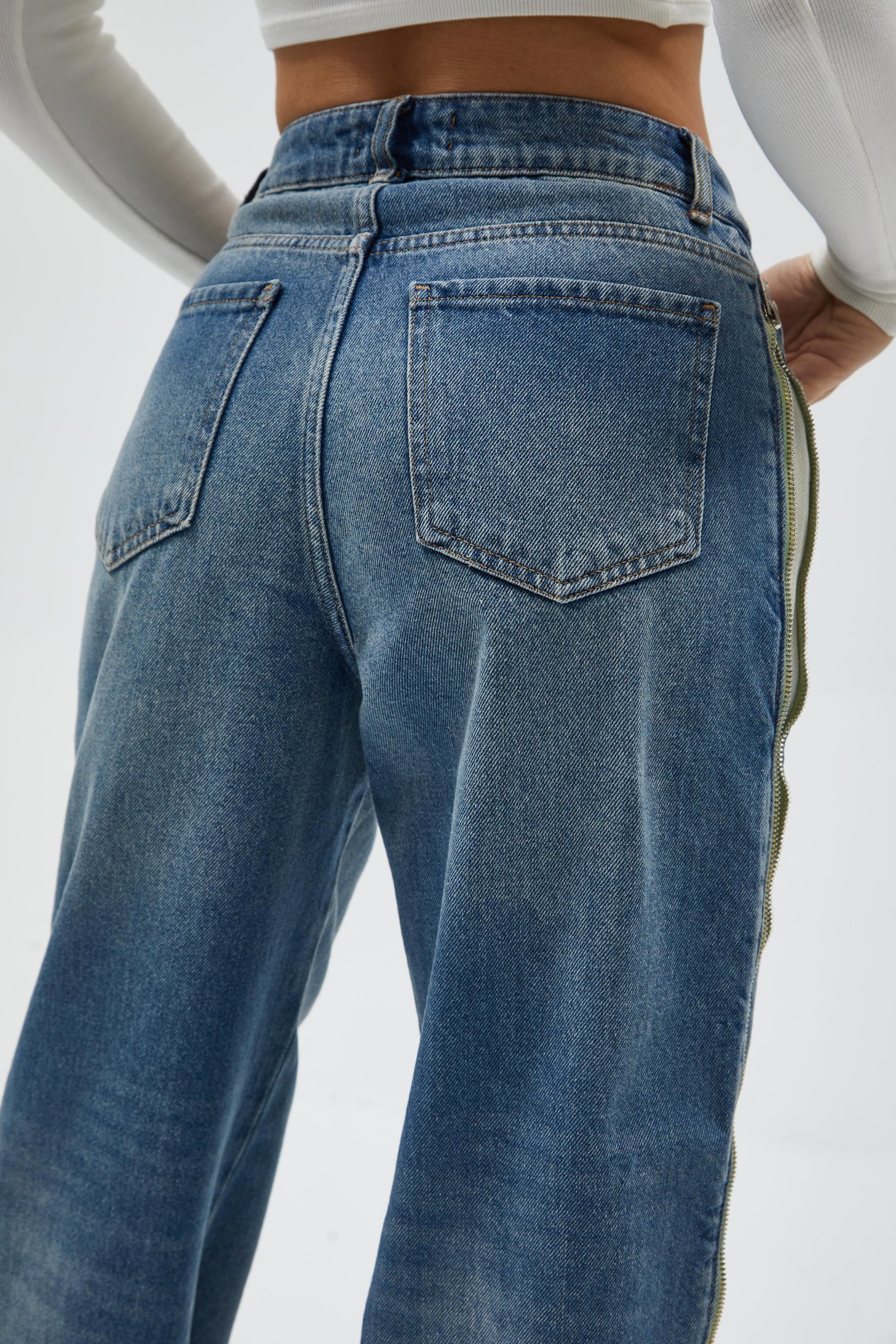 Fermuar Detaylı Jean