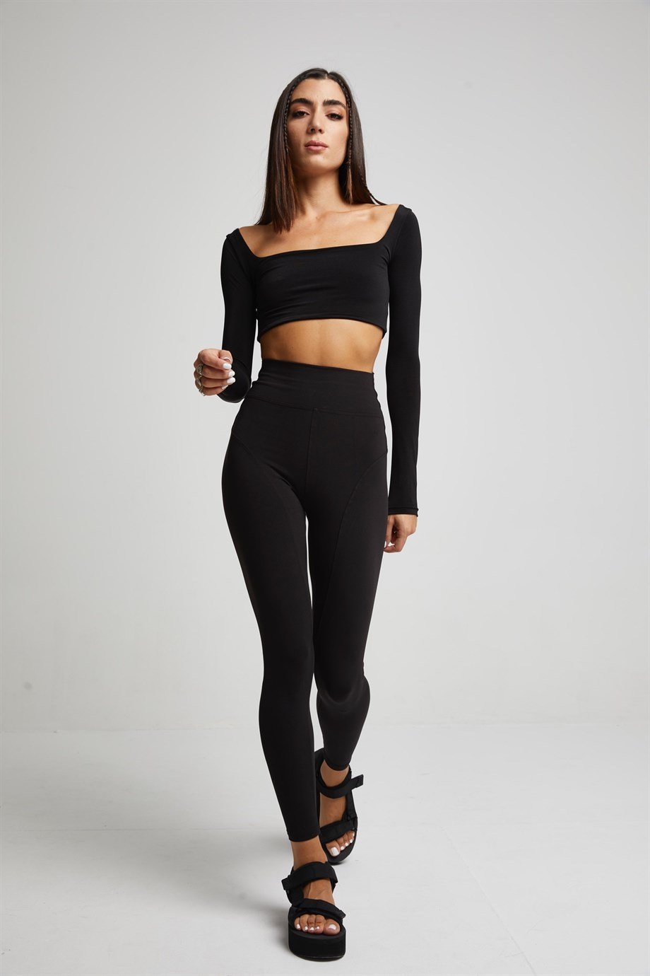 Siyah Kare Yaka Basic Top
