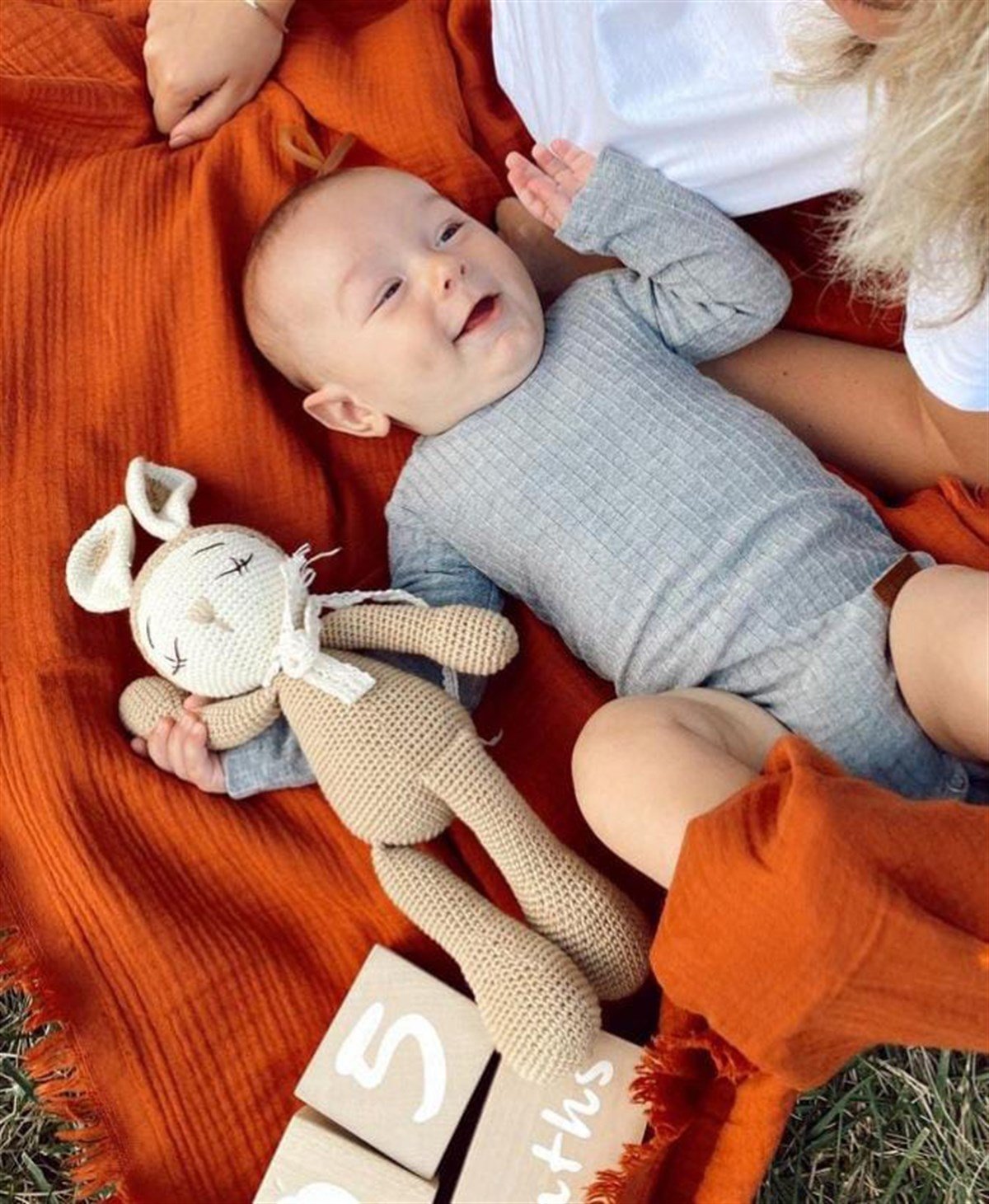 Bebekle Büyüyen Esnek Uzun Kollu Bebek Zıbın- Çıtçıtlı Body(GRİ)