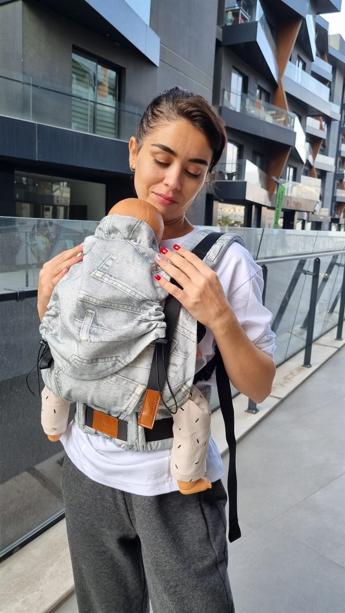 New Age Büyüyen Yenidoğan Ergonomik Bebek Kangurusu- Oeko Tex (MOM JEAN)
