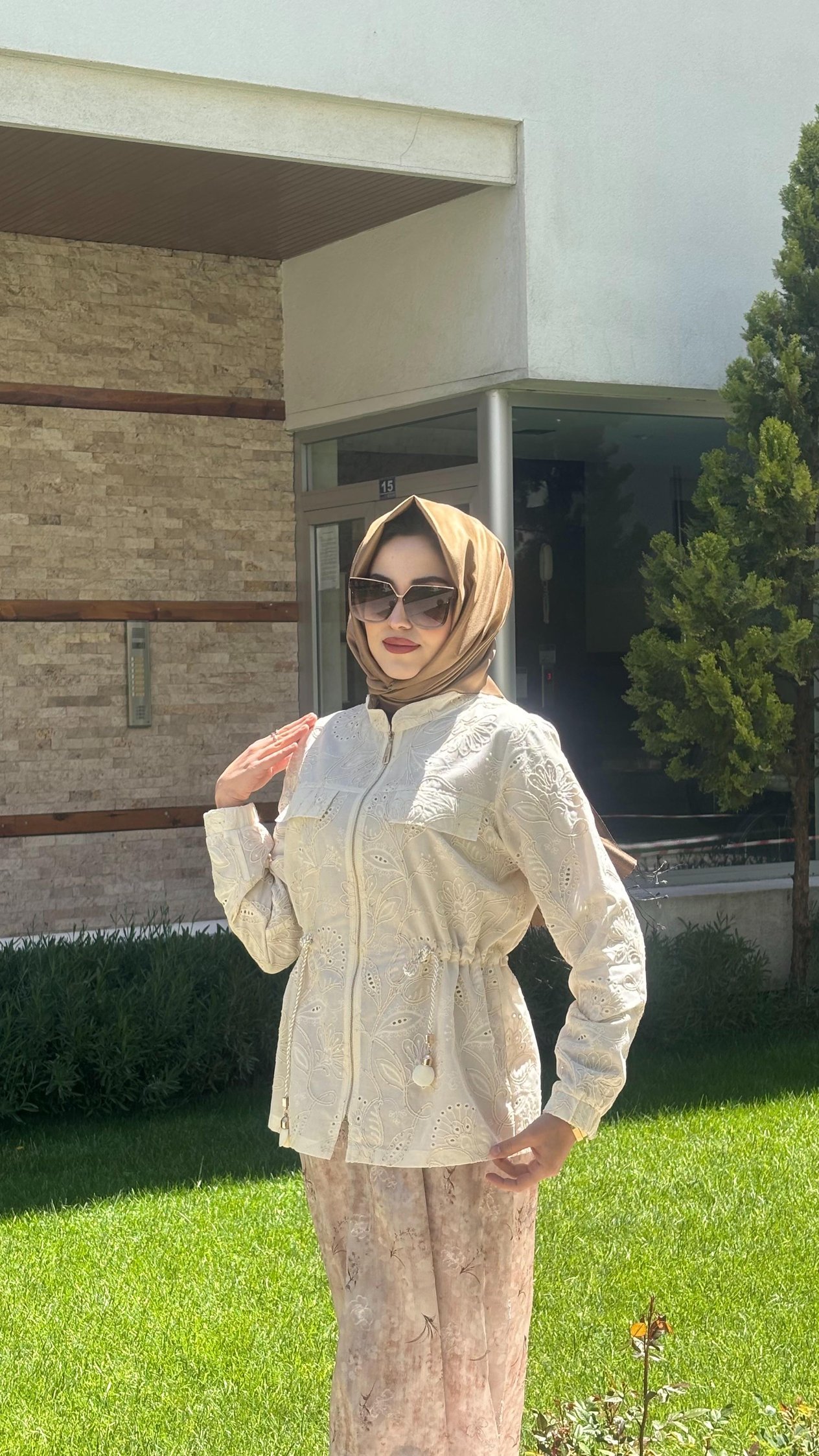 CEKETLİ ŞİFON ELBİSE 
