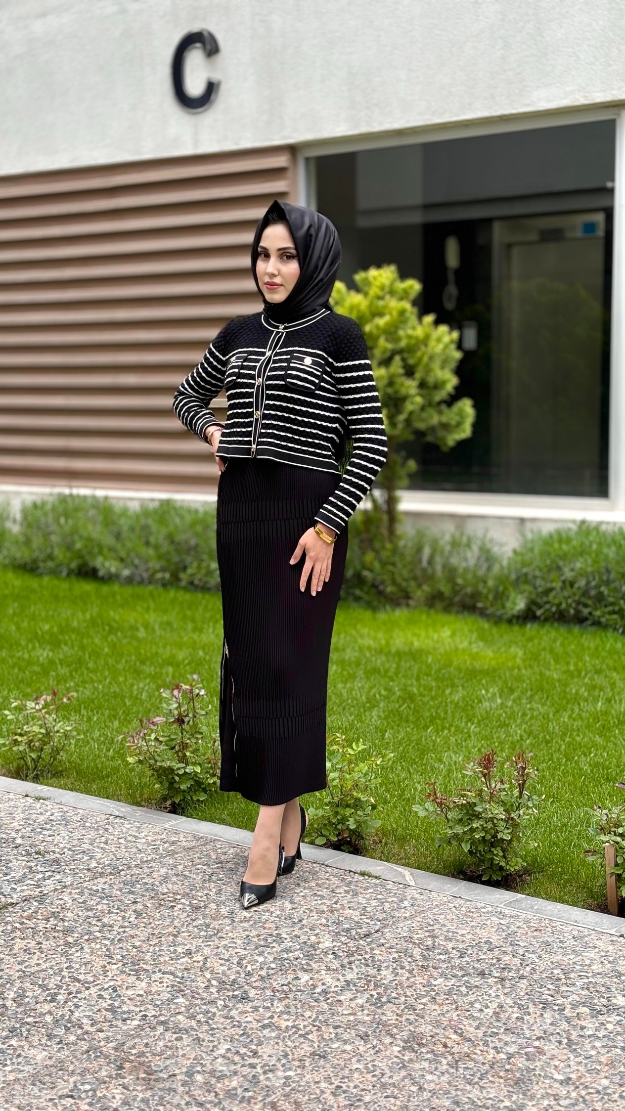 ÇİZGİLİ ÖRME HIRKA 