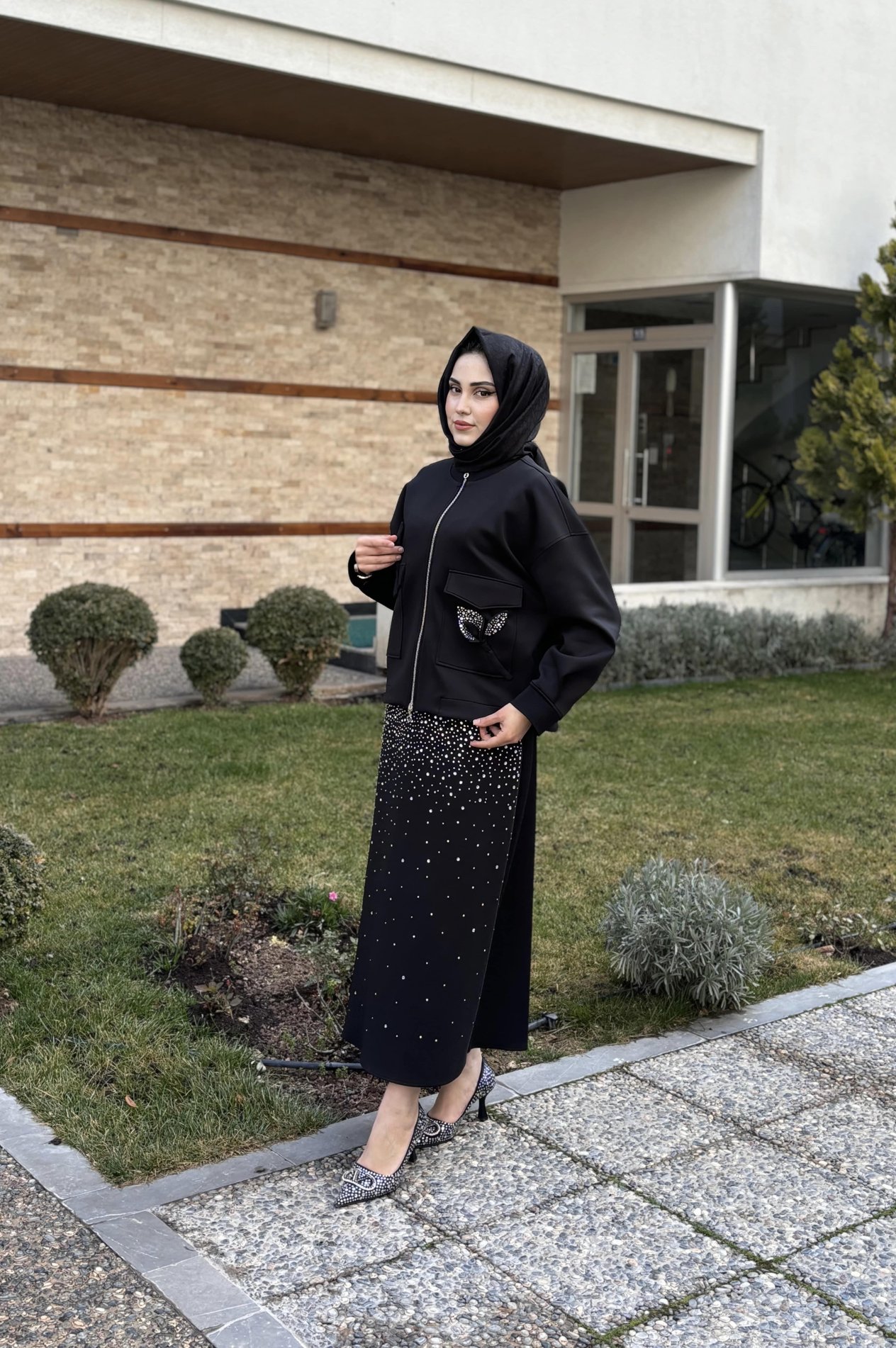 ETEĞİ TAŞLI SCUBA KUMAŞ TAKIM
