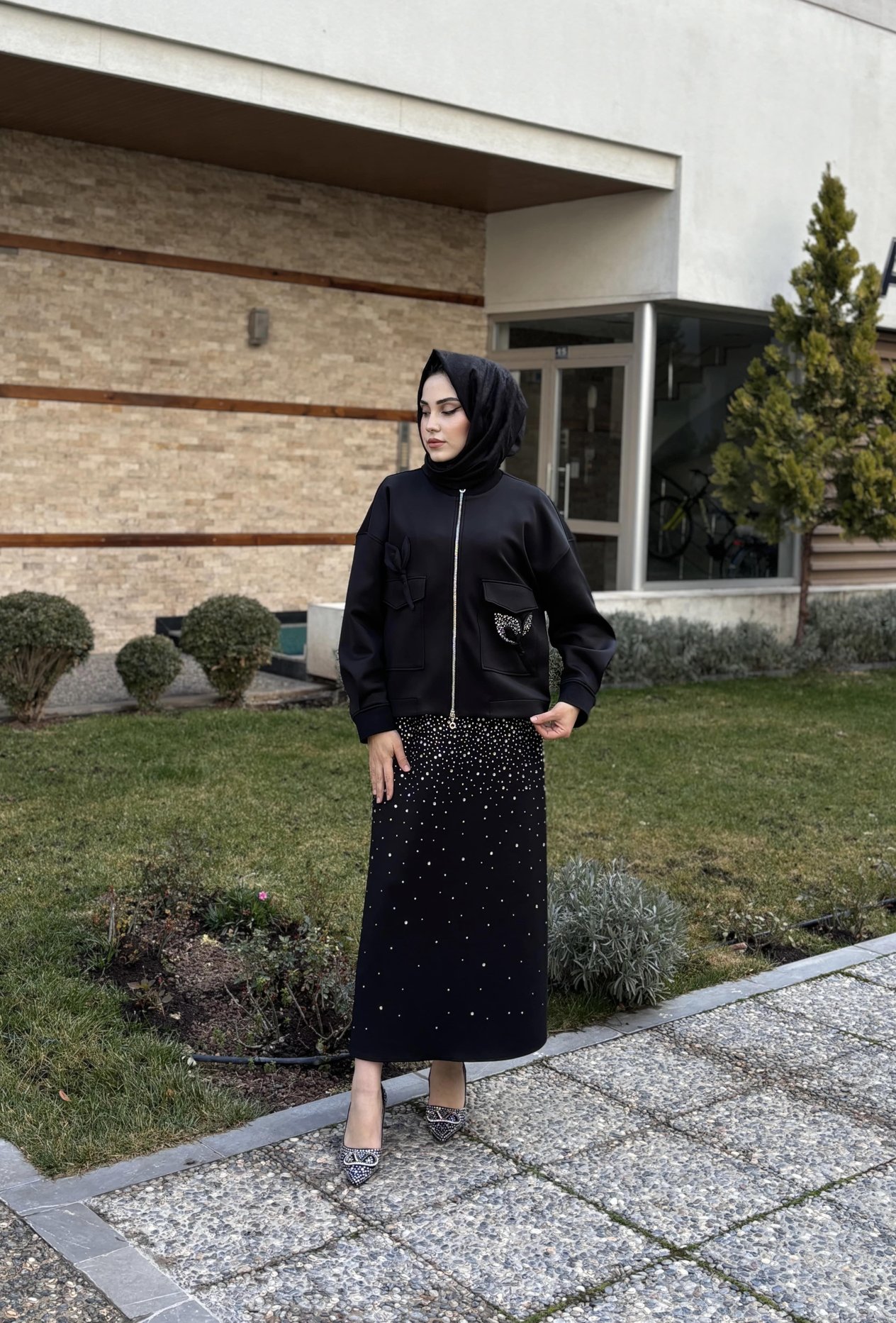 ETEĞİ TAŞLI SCUBA KUMAŞ TAKIM
