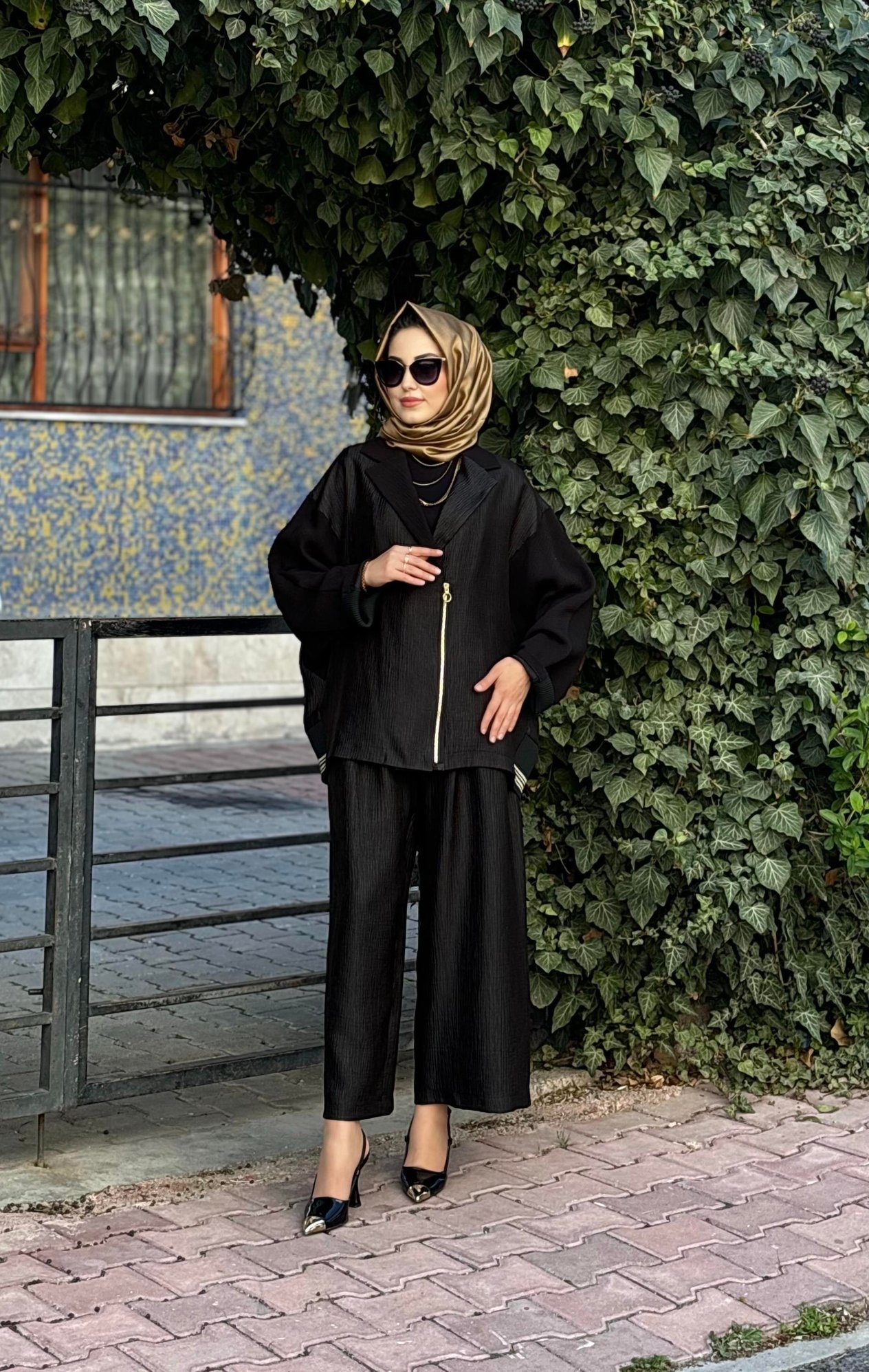 GHİSA CEKETLİ TAKIM 