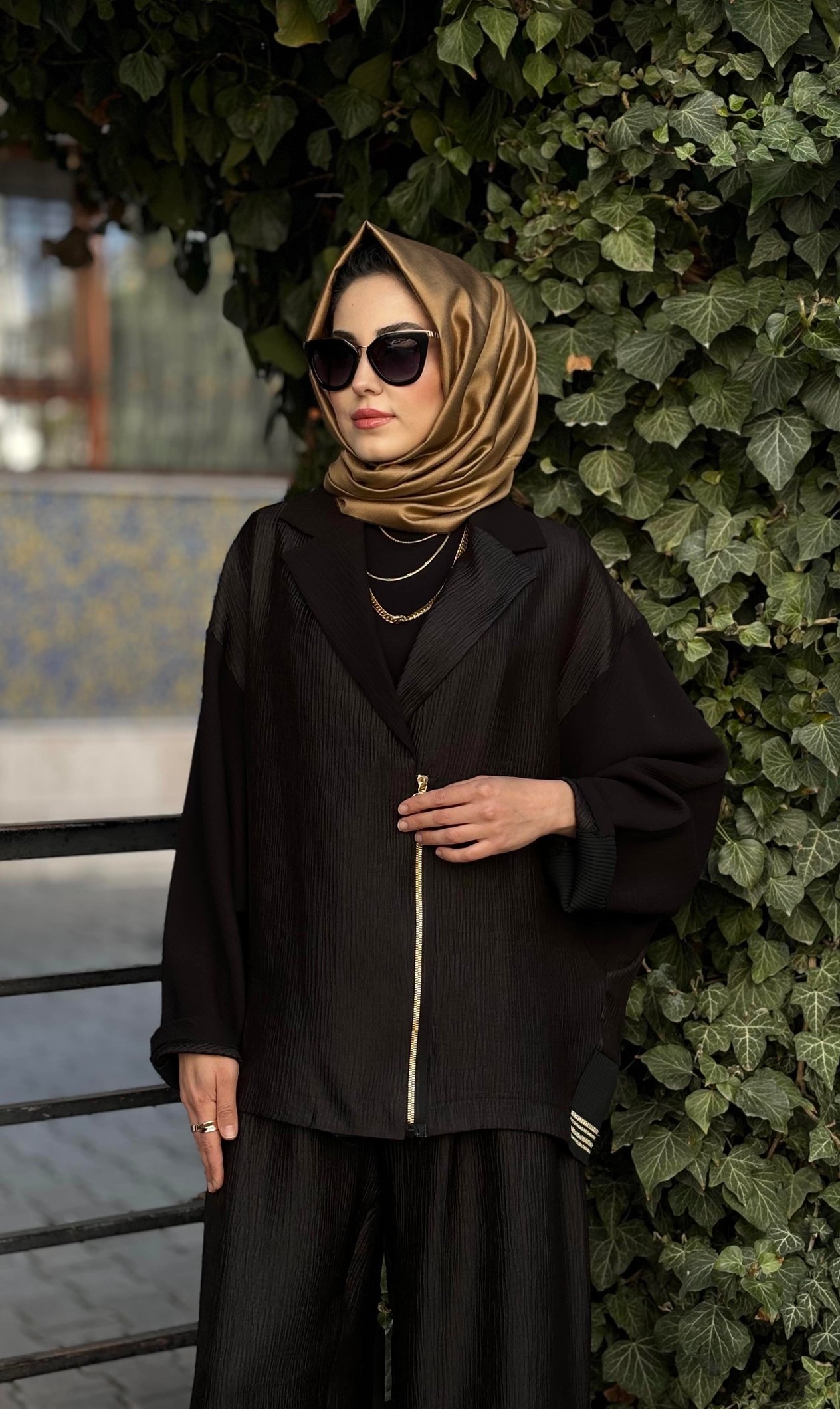 GHİSA CEKETLİ TAKIM 