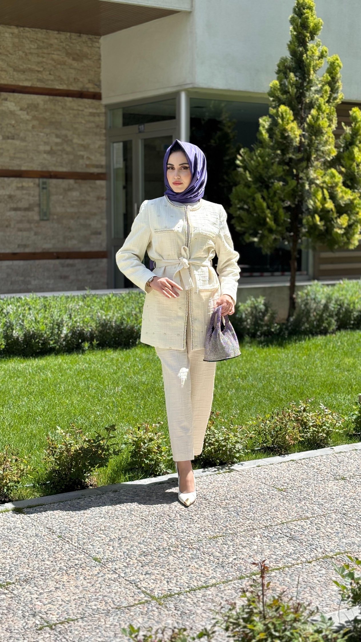 KENDİNDEN DESENLİ CEKETLİ TAKIM