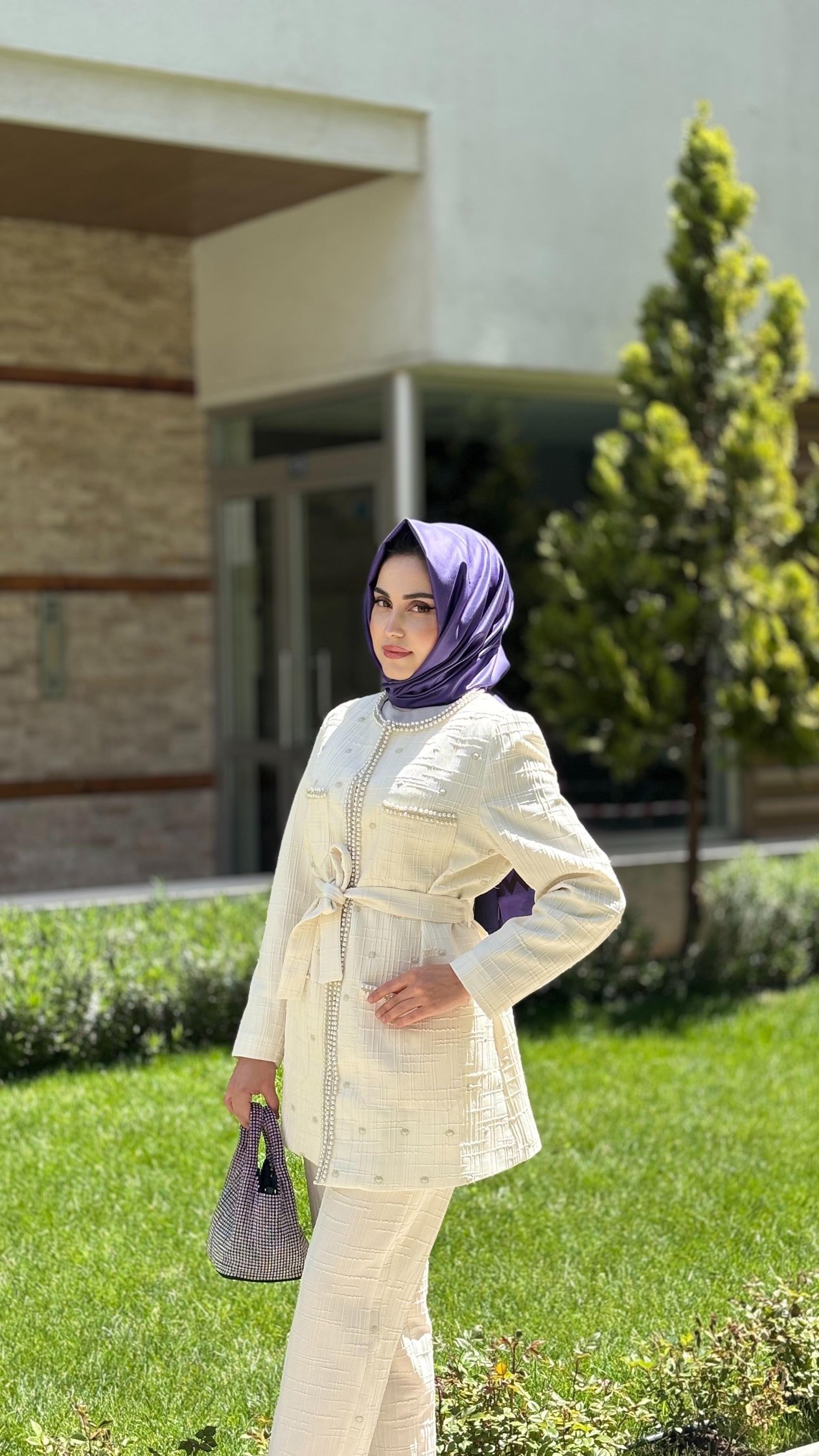 KENDİNDEN DESENLİ CEKETLİ TAKIM