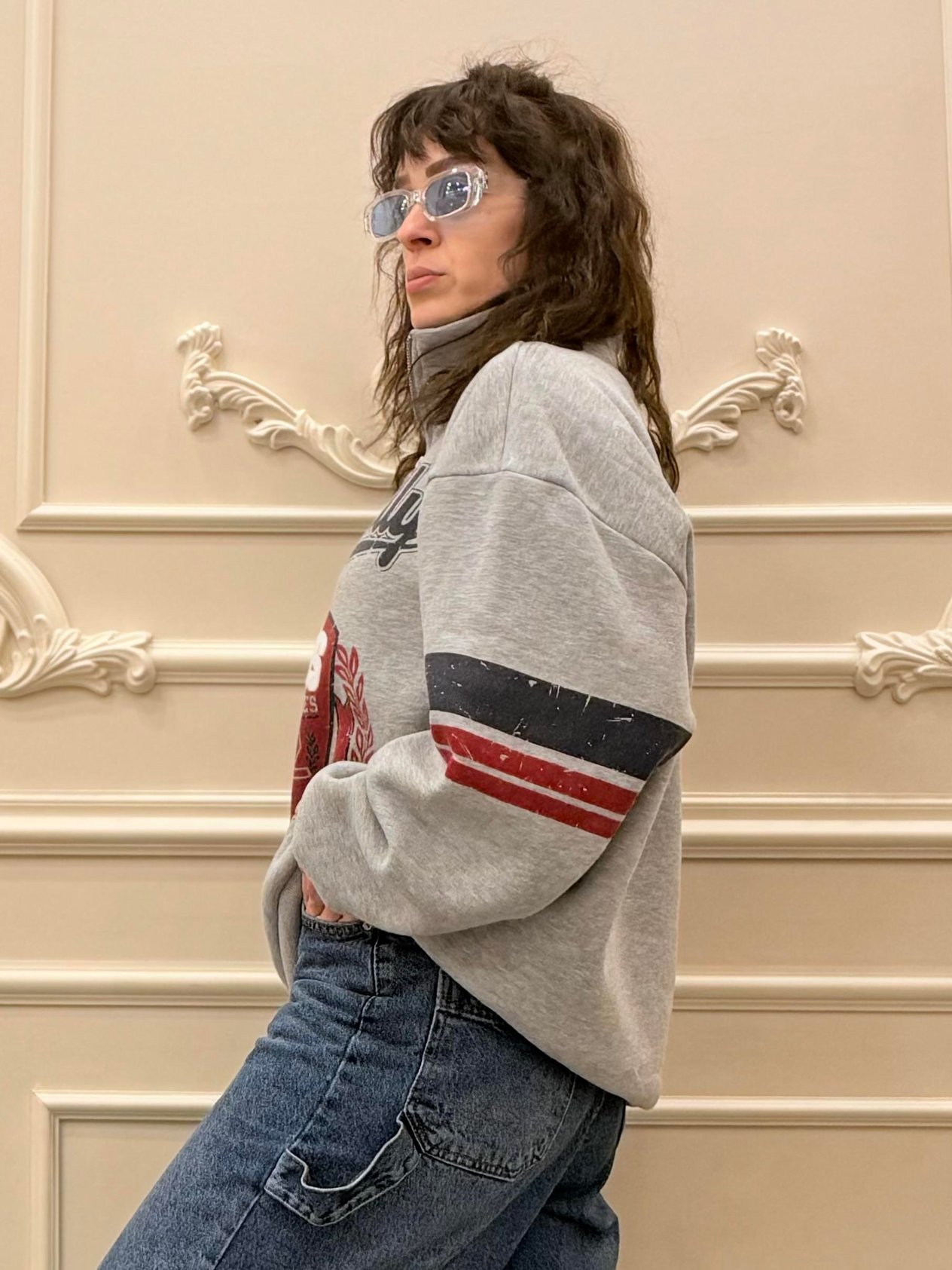 Gri Unisex Kol ve Ön Baskılı Şardonlu Sweat
