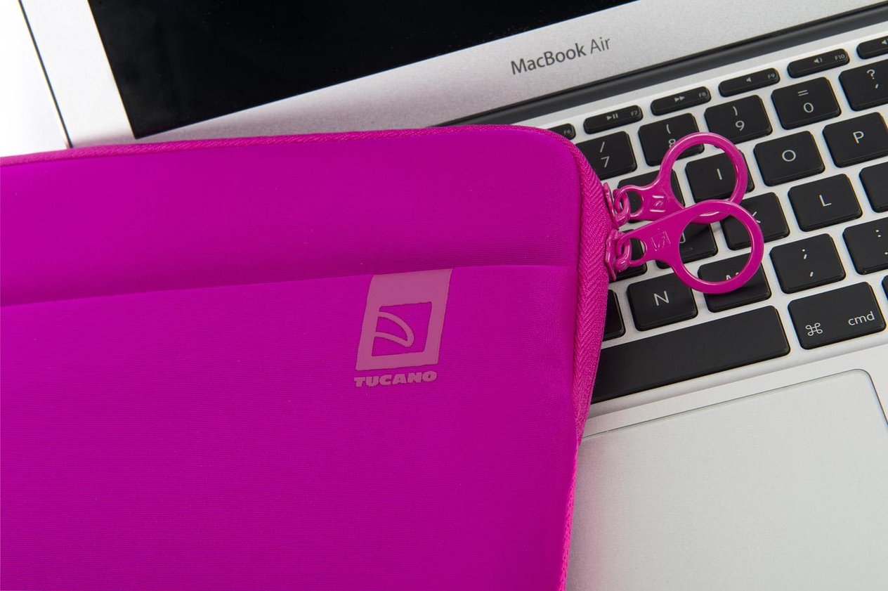 Tucano Top Notebook Kılıfı 15''- Fuşya