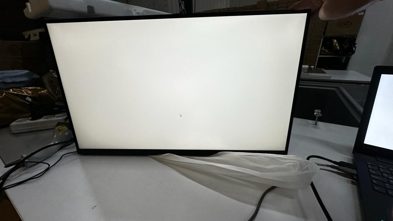 OUTLET LG UltraGear 27GQ50F-B 27 inç UltraGear FHD 1ms 165Hz Monitör AMD FreeSync Premium