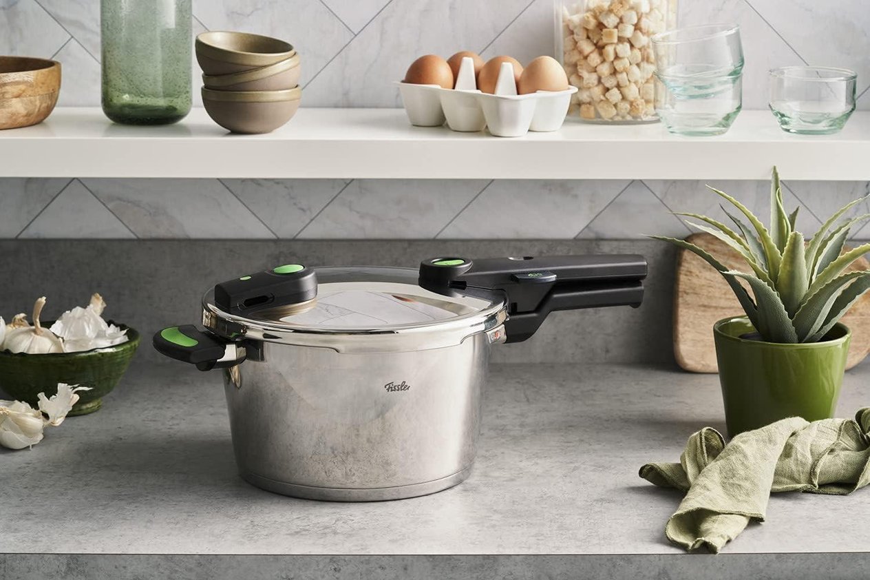 Fissler Vitaquick Green/Düdüklü Tencere Seti, 5 Parçalı (6 l - Ø 22 cm & Hızlı Kızartma Tavası 3,5 l - Ø 22 cm) Metal Kapak, Cam Kapak, Ek - İndüksiyon