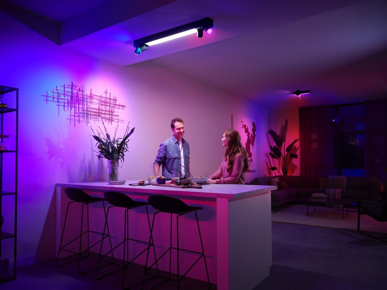 Philips Hue Centris 4'lü Akıllı Led Spot Lamba 4x4.2W (Siyah) v2