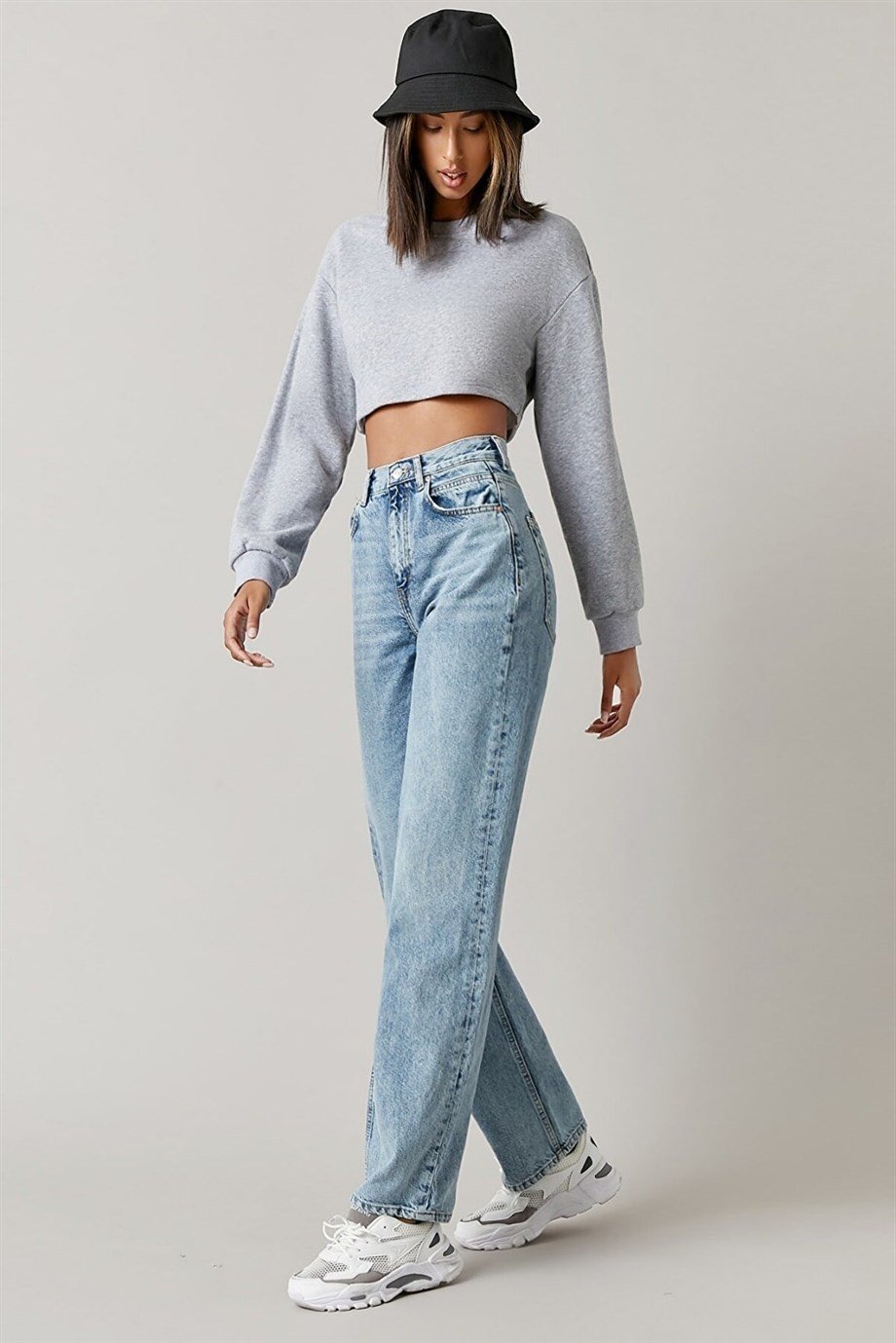 Kadın Grı Kısa Kesim Mevsimlik Kumaş Crop Sweatshirt 5050_20150