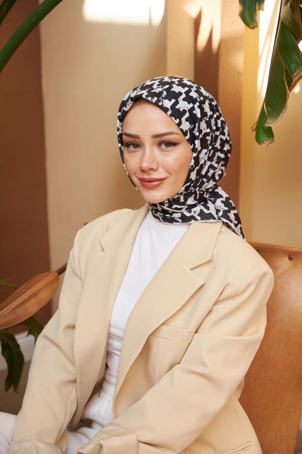 Aura Kazayağı Soft Eşarp Siyah Beyaz 1155-13