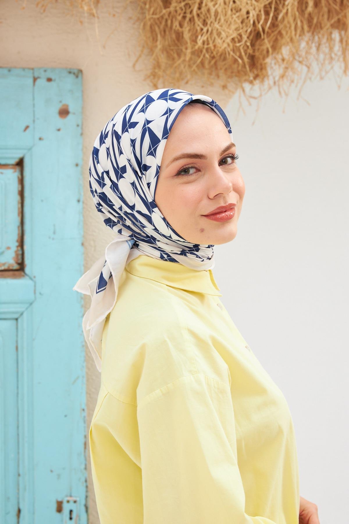 Eva Desen Eşarp Krem Lacivert 1132-04