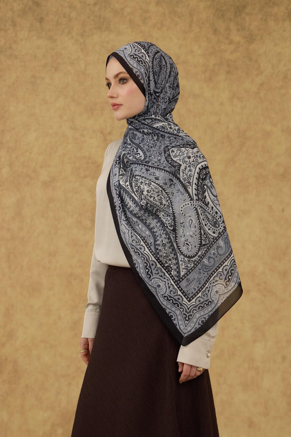 İpekhan Soft Şal Siyah Beyaz 3053-14