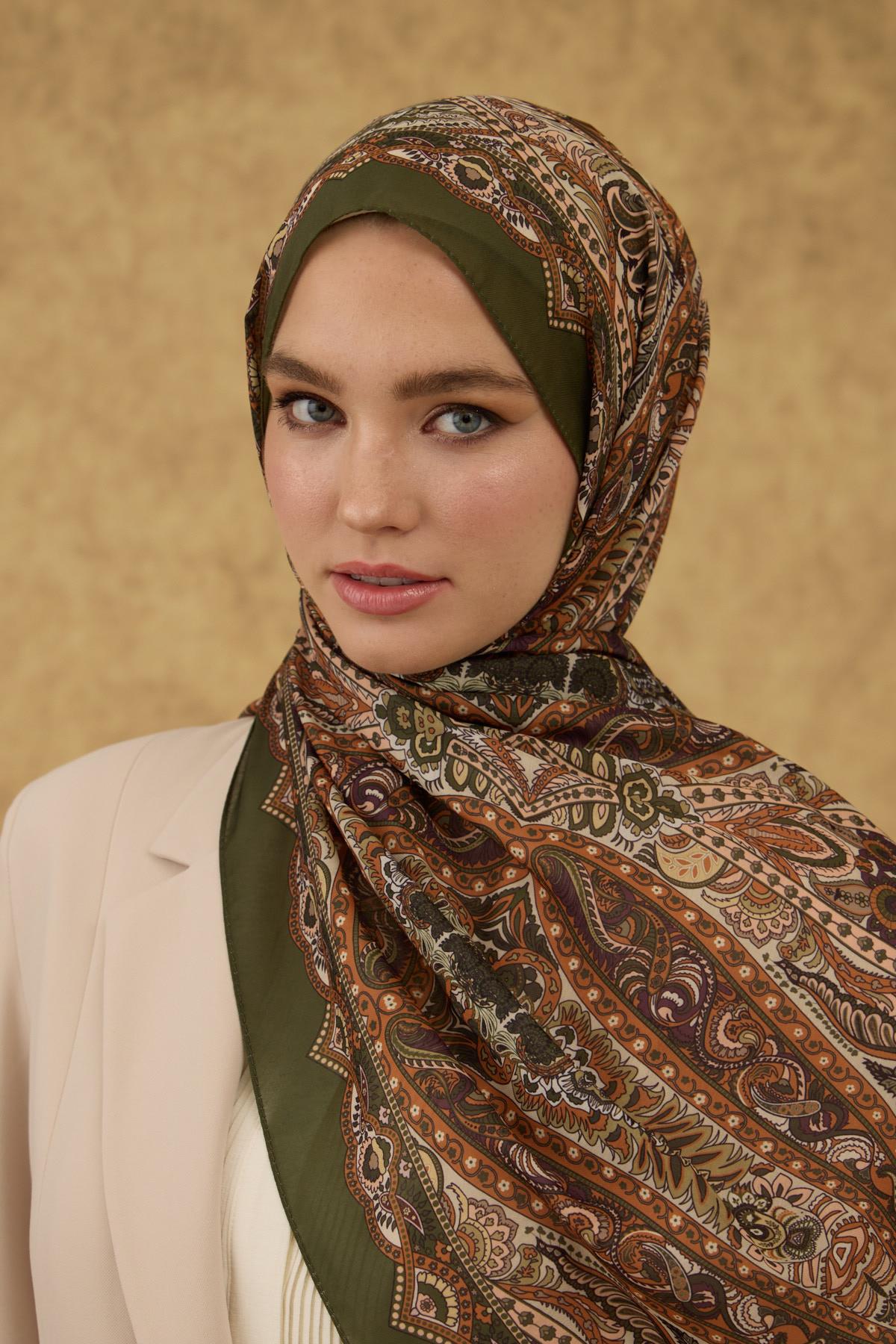 İpekhan Soft Şal Yeşil Krem 3052-19