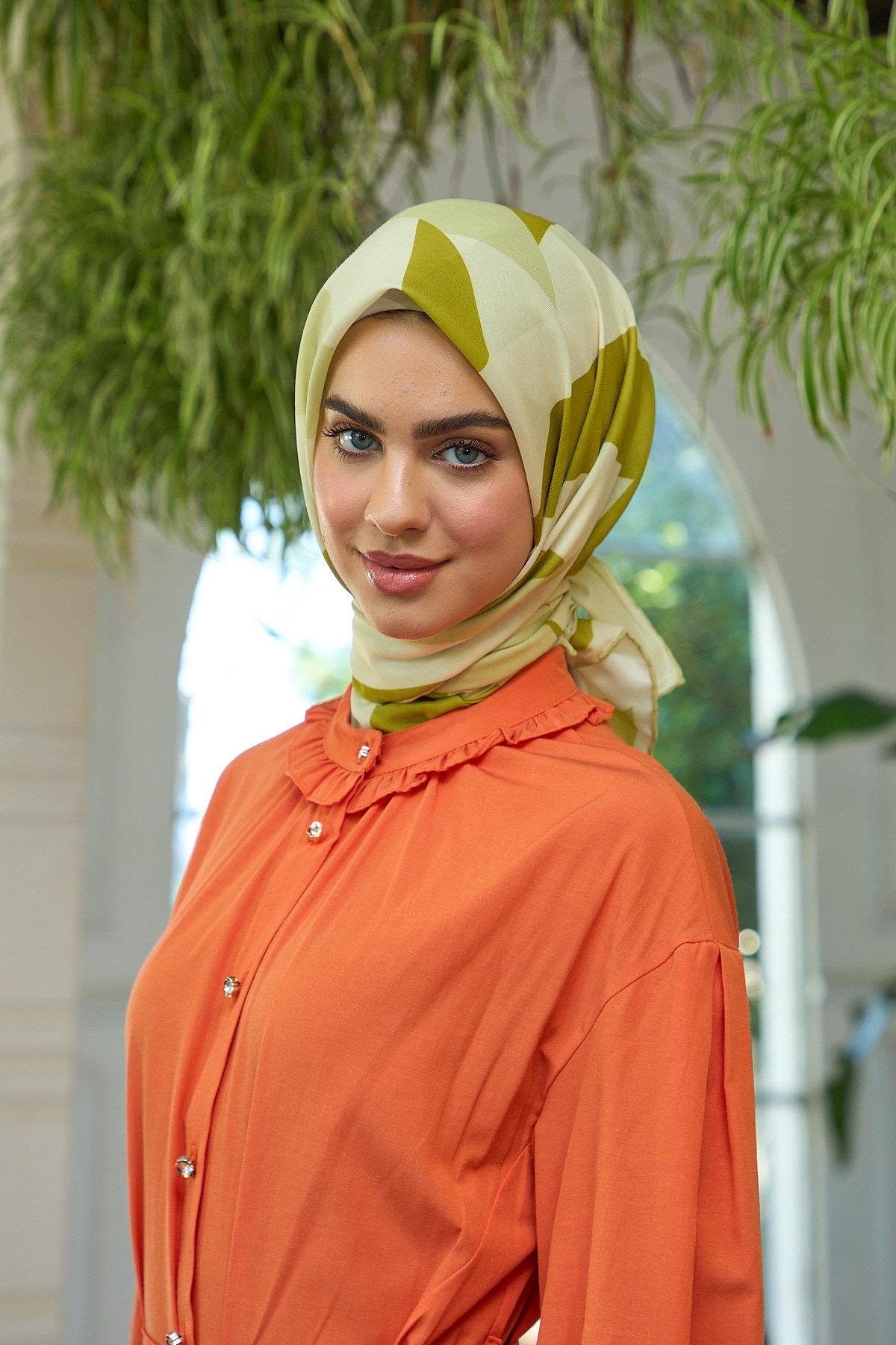 Işıltılı Yaz Koleksiyonu Soft Eşarp Yağ Yeşili Krem 1186-03